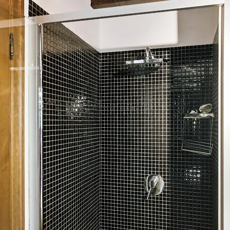 Hostdomus - Eagle سيستريير